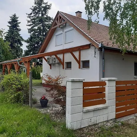 Nefelejcs-el Vendeghaz