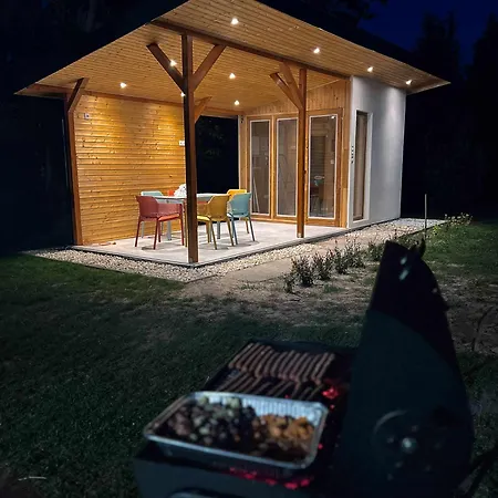 Nefelejcs-el Vendeghaz Balatonmariafurdo