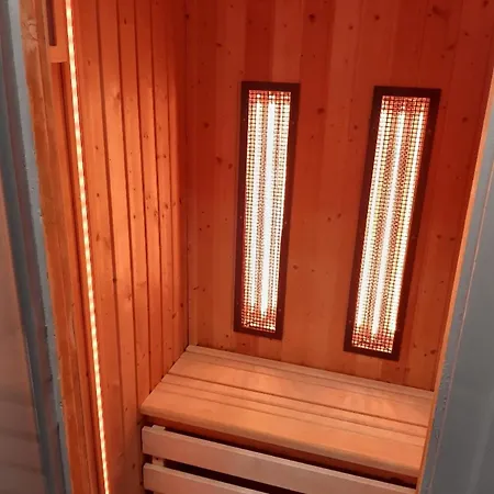 Nefelejcs-el Vendeghaz